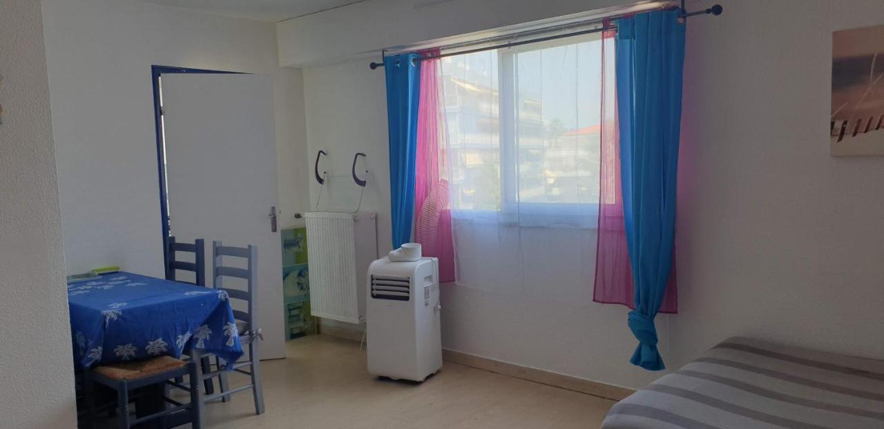 Studios A Golfe Juan ภายนอก รูปภาพ